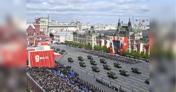путін боїться власного параду: Естонія викрила слабкість кремля - INFBusiness