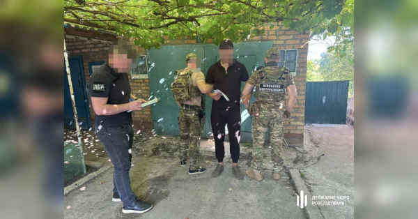 Нацгвардійця, який дослужився у російському полоні до «завгоспу барака», підозрюють у знущаннях над полоненими українцями