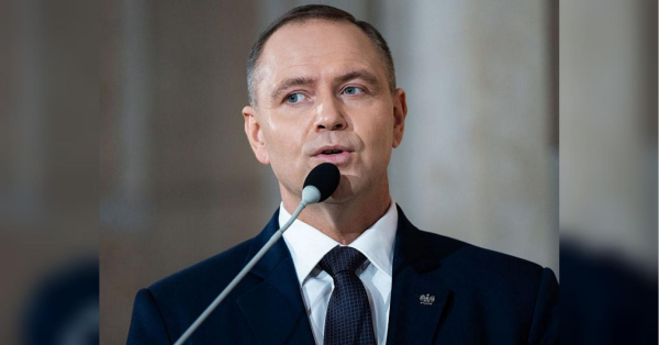«Президент Зеленський помиляється»: Навроцький спростував «версію» щодо причин позбавлення польського ордена глави української держави - INFBusiness