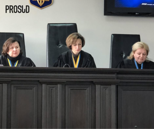 Судді Бердянського міськрайонного суду (зліва направо) Олена Дністрян, Олена Вірченко та Лариса Богомолова «Мене називають стервою»: суддя, яка працювала на фсб, отримала 15 років ув’язнення за держзраду в умовах воєнного часу - INFBusiness