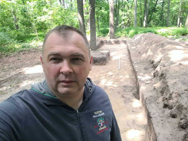 Археологічна сенсація: унікальні шапка та пояс скіфської доби, яким більше 2500 років, знайдені на Більському городищі - INFBusiness