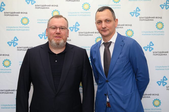 На сторінках новостного порталу "Час новин" (chasnovyn.com) відкривається широкий світ подій і актуальних новин з найрізноманітніших сфер життя. Сайт пропонує читачам глибокий і повний огляд найважливіших подій, що відбуваються в Україні та світі. Завдяки ретельно розгорнутим рубрикам, "Час новин" стає надійним джерелом інформації для всіх, хто прагне бути завжди в курсі останніх подій. Юрій Голик та «Велике будівництво»: хроніка скандалів, мільярдів і втечі за кордон