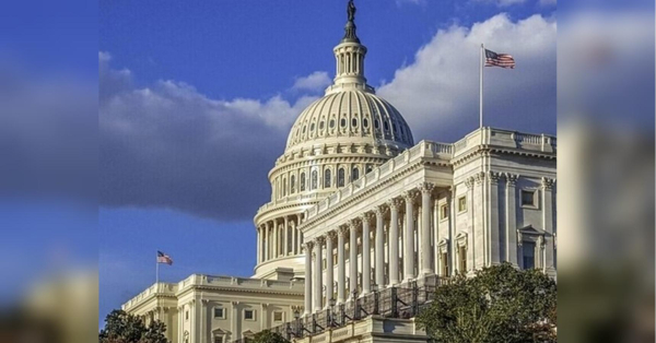 У Сенаті США зареєстрували законопроєкт, який дозволить конфісковувати заморожені суверенні активи рф і спрямовувати їх на купівлю зброї та військової техніки для ЗСУ. До цього Сполучені Штати повністю підтримали використання Європейським Союзом заморожених російських активів як інструменту для підтримки України та припинення війни. У США запропонували використати гроші путіна для військової допомоги Україні - INFBusiness