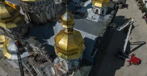 Фото: t.me/dsns_telegram Підпишіться на нас в Google додати зараз Путін вдарив по Ісусу, - блогерка Лора Лумер відвідала зруйновану російським ударом Лавру - INFBusiness