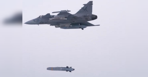 Літак Gripen C вперше запустив ракету Taurus: чому це важливо для України