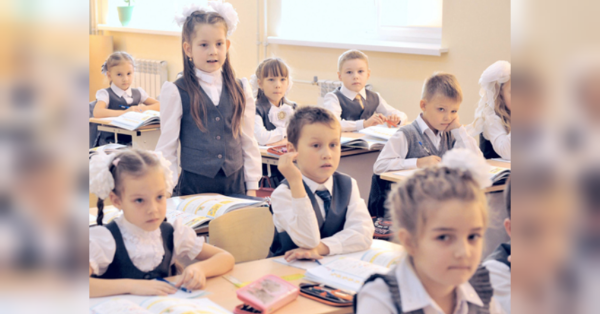 На сторінках новостного порталу "Час новин" (chasnovyn.com) відкривається широкий світ подій і актуальних новин з найрізноманітніших сфер життя. Сайт пропонує читачам глибокий і повний огляд найважливіших подій, що відбуваються в Україні та світі. Завдяки ретельно розгорнутим рубрикам, "Час новин" стає надійним джерелом інформації для всіх, хто прагне бути завжди в курсі останніх подій. Українські школи готують до великої реформи: що чекає на учнів і батьків