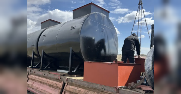 На тлі атак російських окупантів по базах зберігання пального та АЗС в Україні ухвалили рішення про підземне зберігання частини стратегічних запасів пального. Україна почне ховати пальне під землю: уряд готує радикальний захист - INFBusiness