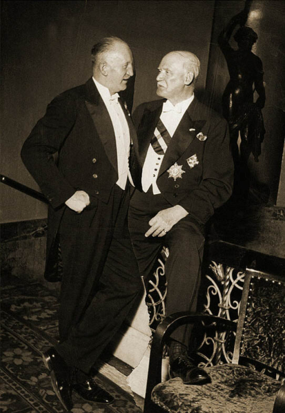 Керівники оргкомітету Олімпійських ігор 1936 року: Карл Дім (генеральний секретар) і Теодор Левальд (голова). Німеччина, Берлін, 1936 рік. Автор: Ганс Губман Олімпіада — 1936 в Берліні: як нацистський взуттяр зробив темношкірого американця Джессі Оуенса головним кошмаром Гітлера - INFBusiness