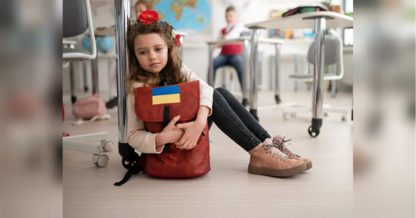 Українським дітям за кордоном спростили консульський облік: що змінилося