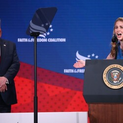 Вона завжди поруч із Трампом: хто така Наталі Харп — нова фаворитка президента США - INFBusiness