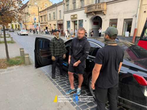 Війна з кол-центрами в Україні що в законопроєктах, які ініціював президент - INFBusiness