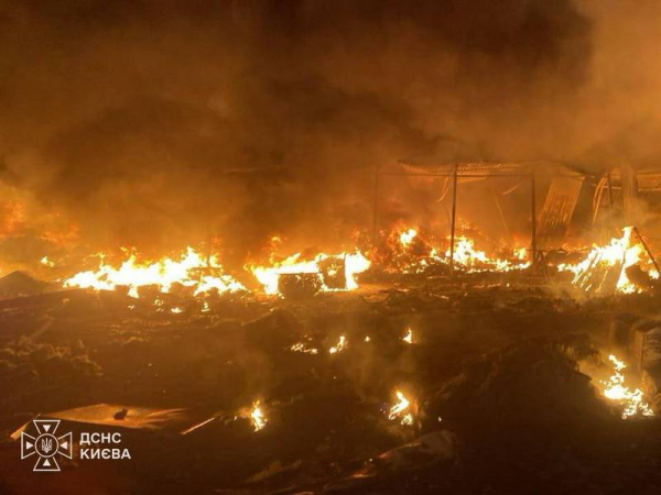 Кількість загиблих зростає, місто огорнули дим і руїни — моторошні кадри з Києва після атаки рф - INFBusiness