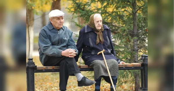 В Україні планують суттєво оновити пенсійну систему і вже обговорюють можливість поетапного підвищення мінімальних пенсій у найближчі роки. Згідно із запропонованою ініціативою, до 2029 року мінімальна виплата може перевищити 10 тисяч гривень. Пенсії злетять до 10 тисяч гривень: у Раді сказали, коли чекати підвищення - INFBusiness