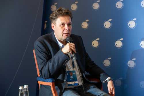 Євген Магда: Трамп зараз на піку біографії, а Україна заважає йому цим насолоджуватися - INFBusiness