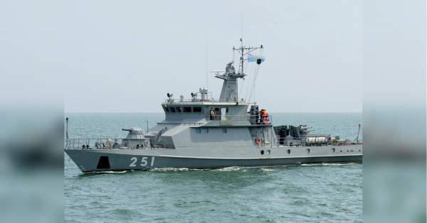 24 вересня під час виконання навчально-бойового завдання Військово-морських сил у Мангістауській області через різке погіршення погоди та сильний вітер у відкрите море віднесло 17 військовослужбовців. Трьох вдалося врятувати, 14 загинули. Президент Казахстану звільнив міністра оборони після загибелі військових на навчанні - INFBusiness