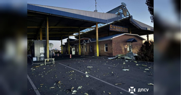 Російські дрони атакували пункт пропуску на кордоні: є загиблі та поранені&hellip;