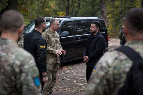 Зеленський на Лиманському напрямку зустрівся з учасниками операції Вівальді - INFBusiness