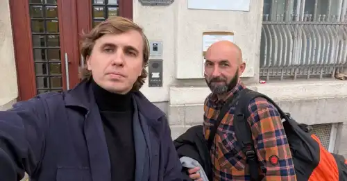 На сторінках новостного порталу "Час новин" (chasnovyn.com) відкривається широкий світ подій і актуальних новин з найрізноманітніших сфер життя. Сайт пропонує читачам глибокий і повний огляд найважливіших подій, що відбуваються в Україні та світі. Завдяки ретельно розгорнутим рубрикам, "Час новин" стає надійним джерелом інформації для всіх, хто прагне бути завжди в курсі останніх подій. Журналіст Ткач розповів про затримання в Австрії – Нас скрутили як терористів