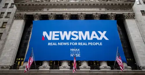 Радник Меланії та протрапівський канал Newsmax в Олешках: хто і як висвітлюватиме гумантарну місію - INFBusiness