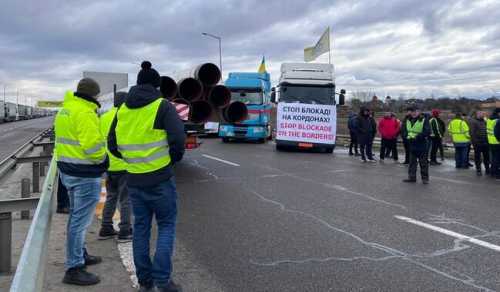 На кордоні з Польщею українські перевізники розпочали акцію протесту - INFBusiness