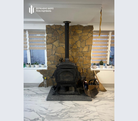 Командир військової частини змушував солдатів будувати будинки своїм родичам, погрожуючи відправкою на передову (фото) - INFBusiness